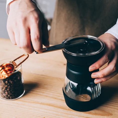 Hario Skerton PRO (MMCS-2B) - ZĽAVA