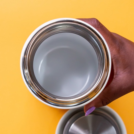 Hrnček Fellow Carter Everywhere 473 ml biely