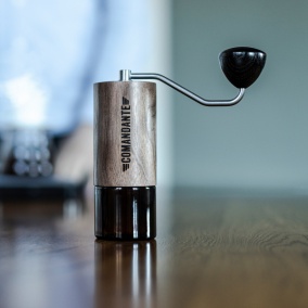 Comandante C40 MK4 Nitro Blade - Virgínia Walnut 2