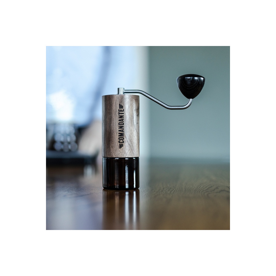 Comandante C40 MK4 Nitro Blade - Virgínia Walnut