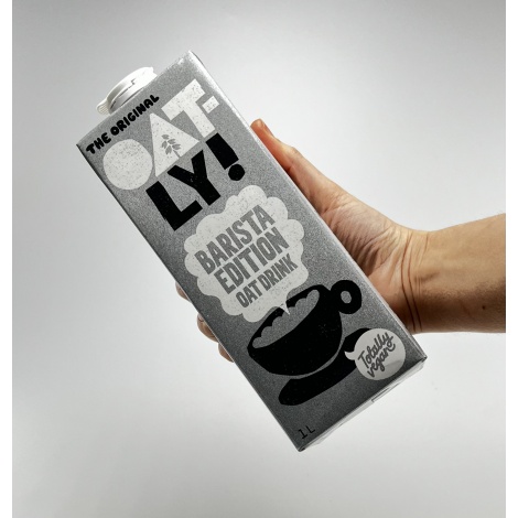 Ovsený nápoj Barista OATLY 1 l