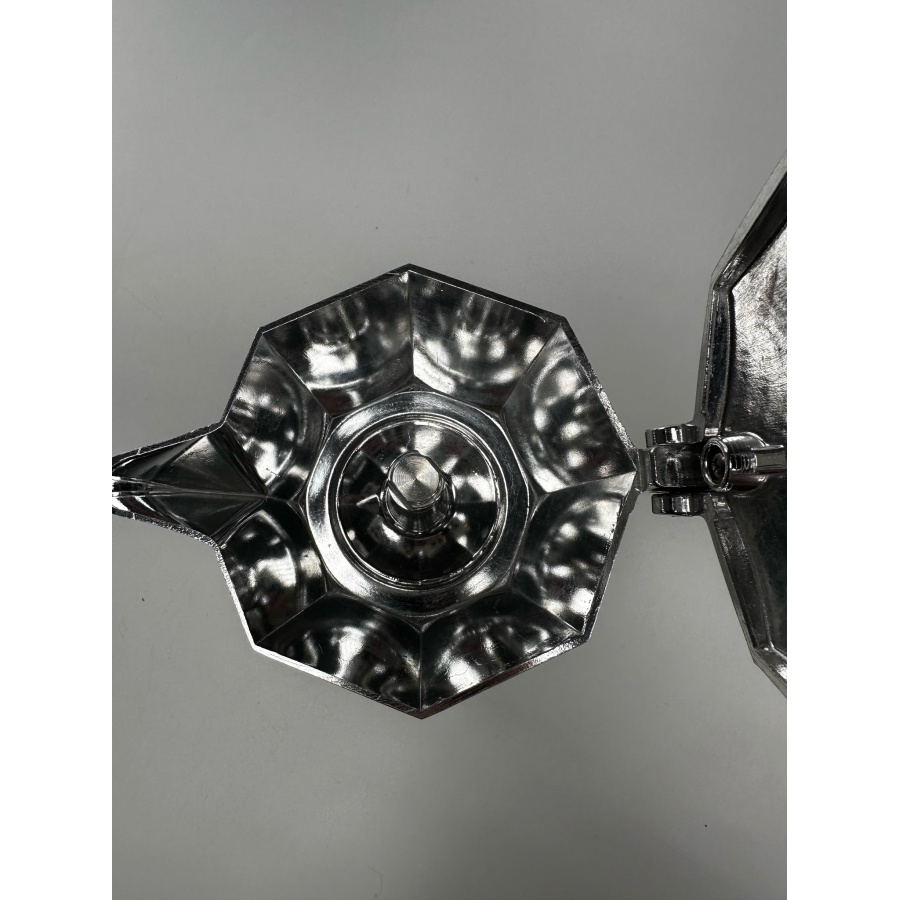 Moka hrniec Bialetti Brikka 4 - POUŽITÝ/ZĽAVENÝ