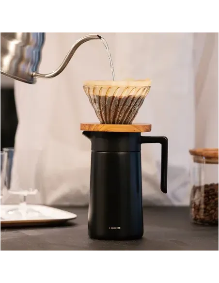 Termo džbán Hario 600 ml s keramickým povrchom - ČIERNY