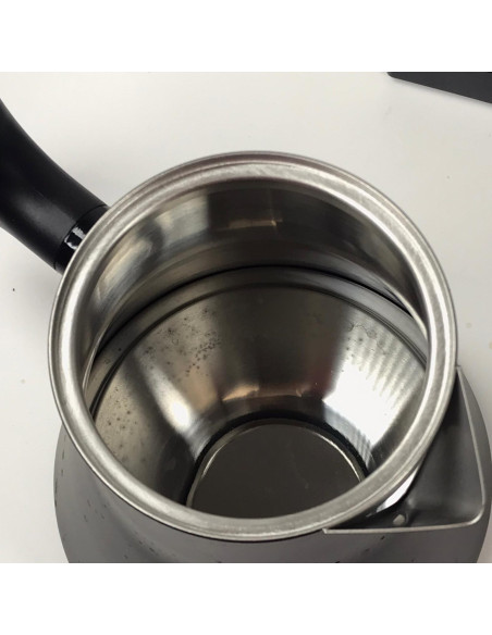 BAZAR - Rýchlovarná kanvica Fellow Corvo EKG PRO 0,9 l - matná čierna - Použité