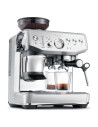 SAGE SES876BSS silver - pripravuje espresso s plným telom a bohatou penou.