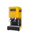 Gaggia Classic EVO v žltej farbe je ideálnou voľbou pre tých, ktorí si chcú doma vychutnať dokonalé talianske espresso. Tento kávovar vyrobený priamo v Taliansku ponúka špičkovú kvalitu, odbornú precíznosť a spoľahlivý dlhodobý výkon.