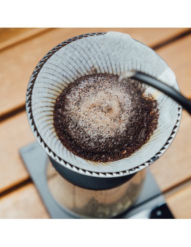 Kávovar Hario NEO V60-02 čierny