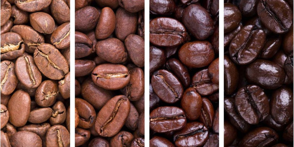 Svetlé a tmavé praženie kávy